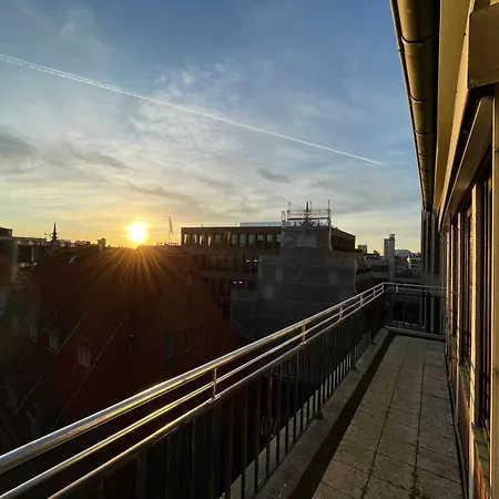 Neu! Penthouse-wohnung Mit Dachterrasse In Der Bremer Innenstadt